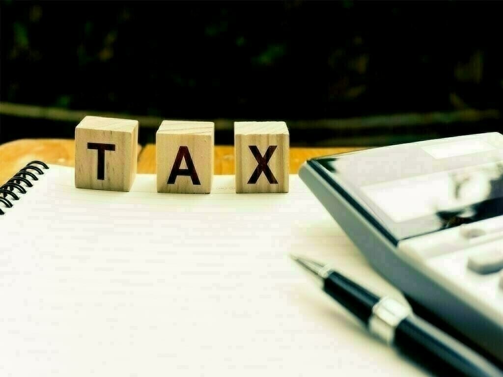 When Is The Business Tax Filing Due for 2024 | Image Credit: brecorder.com