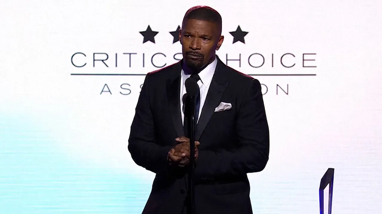 Jamie Foxx still 'struggling' with health