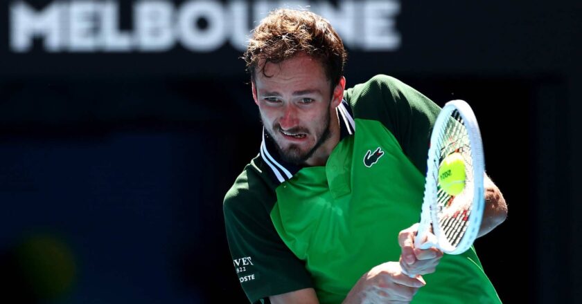 Brave Medvedev defeats Hurkacz to go to the Melbourne semifinals