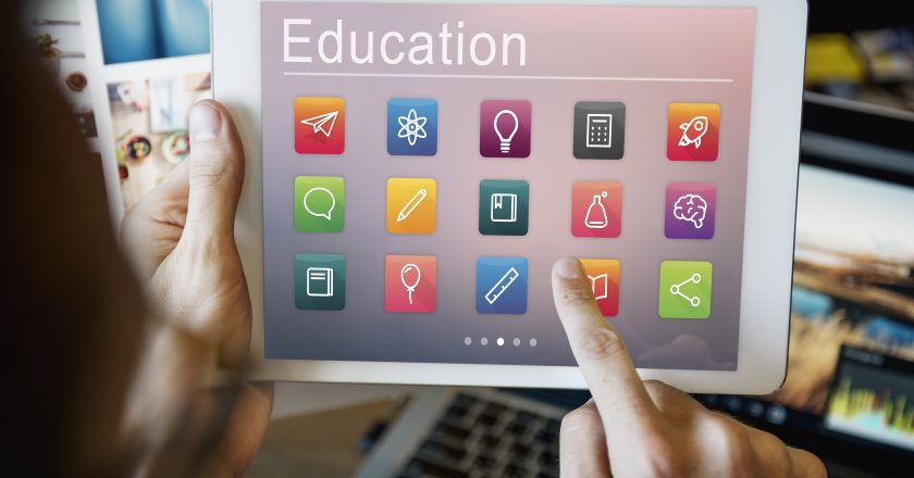 E-Learning Apps: Revolutionizing Education in the Digital Age
